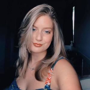 Meet your Posher, Isabelle